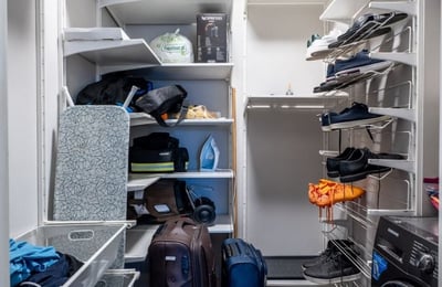 Location d’un appartement élégant et meublé de 3 pièces, 75 m², Mokotów, Varsovie, Pologne